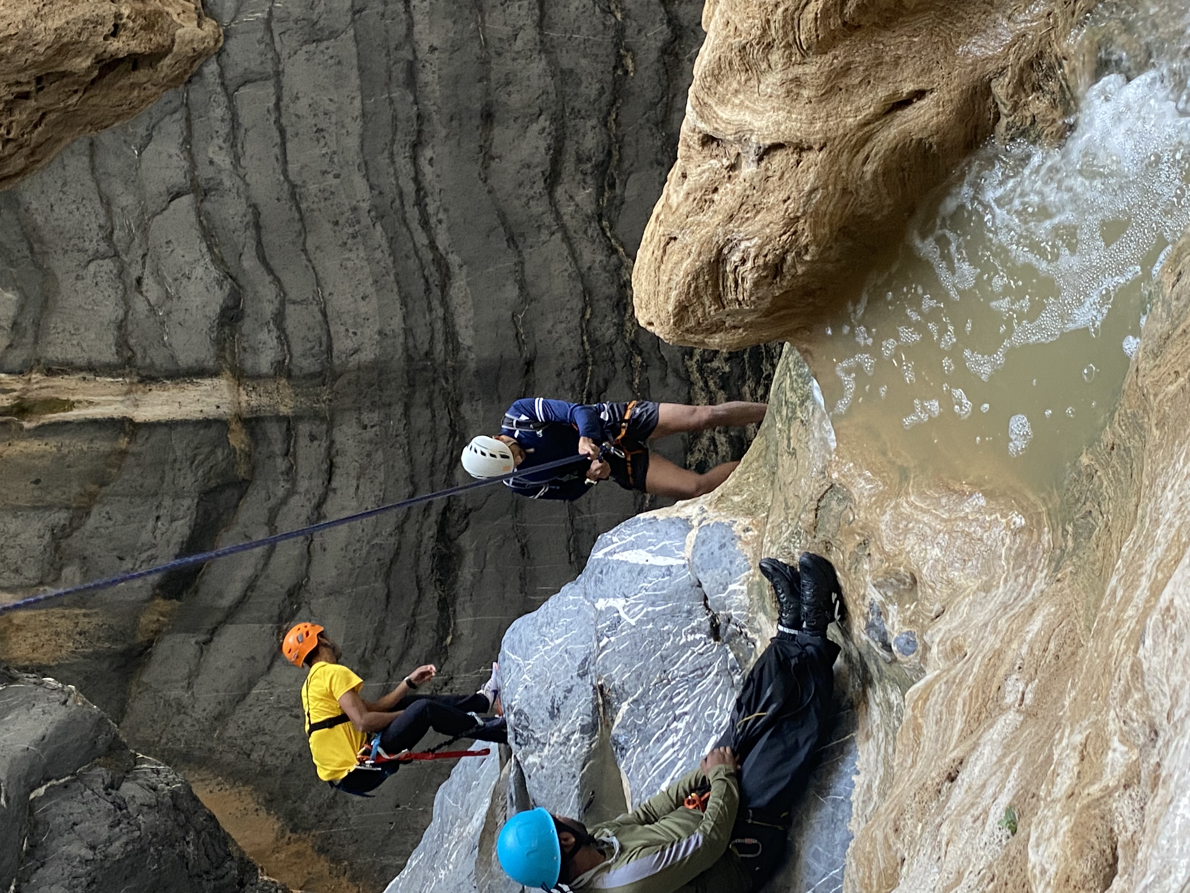 Snake gorge